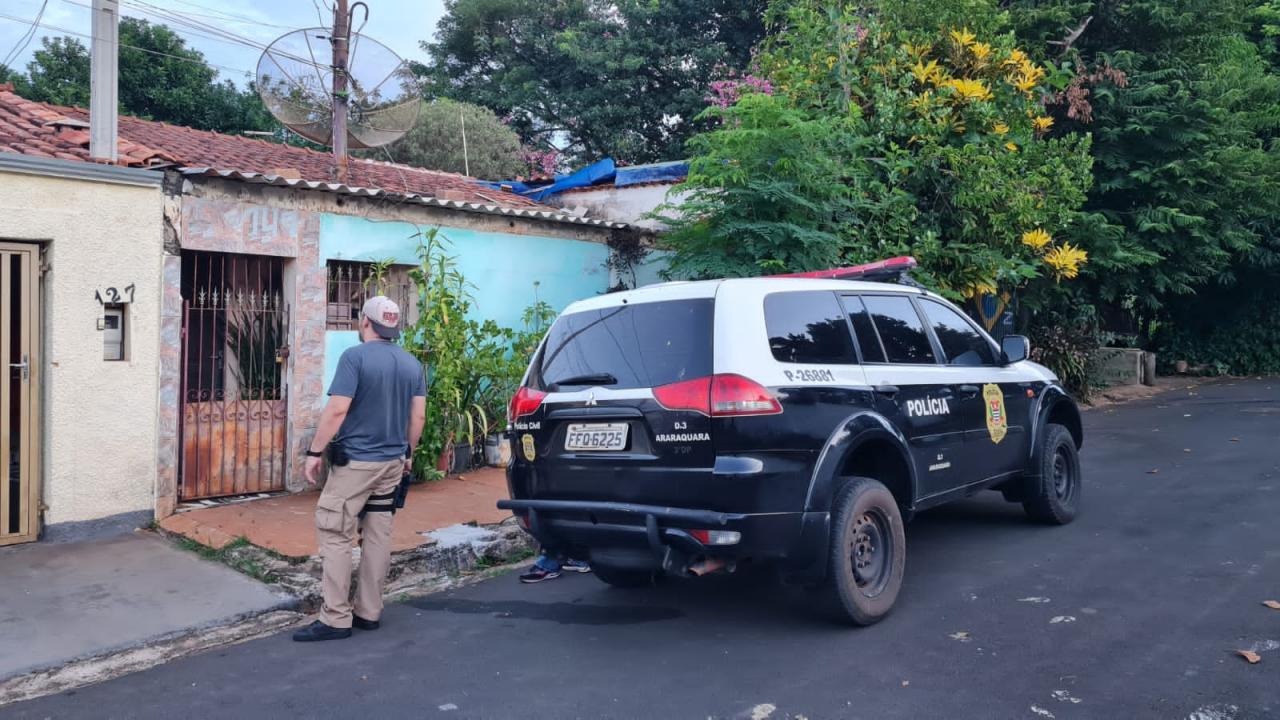Foto 2 de 3 — Polícia Civil prende 4 pessoas por estupro e roubo durante operação em Américo e Araraquara
